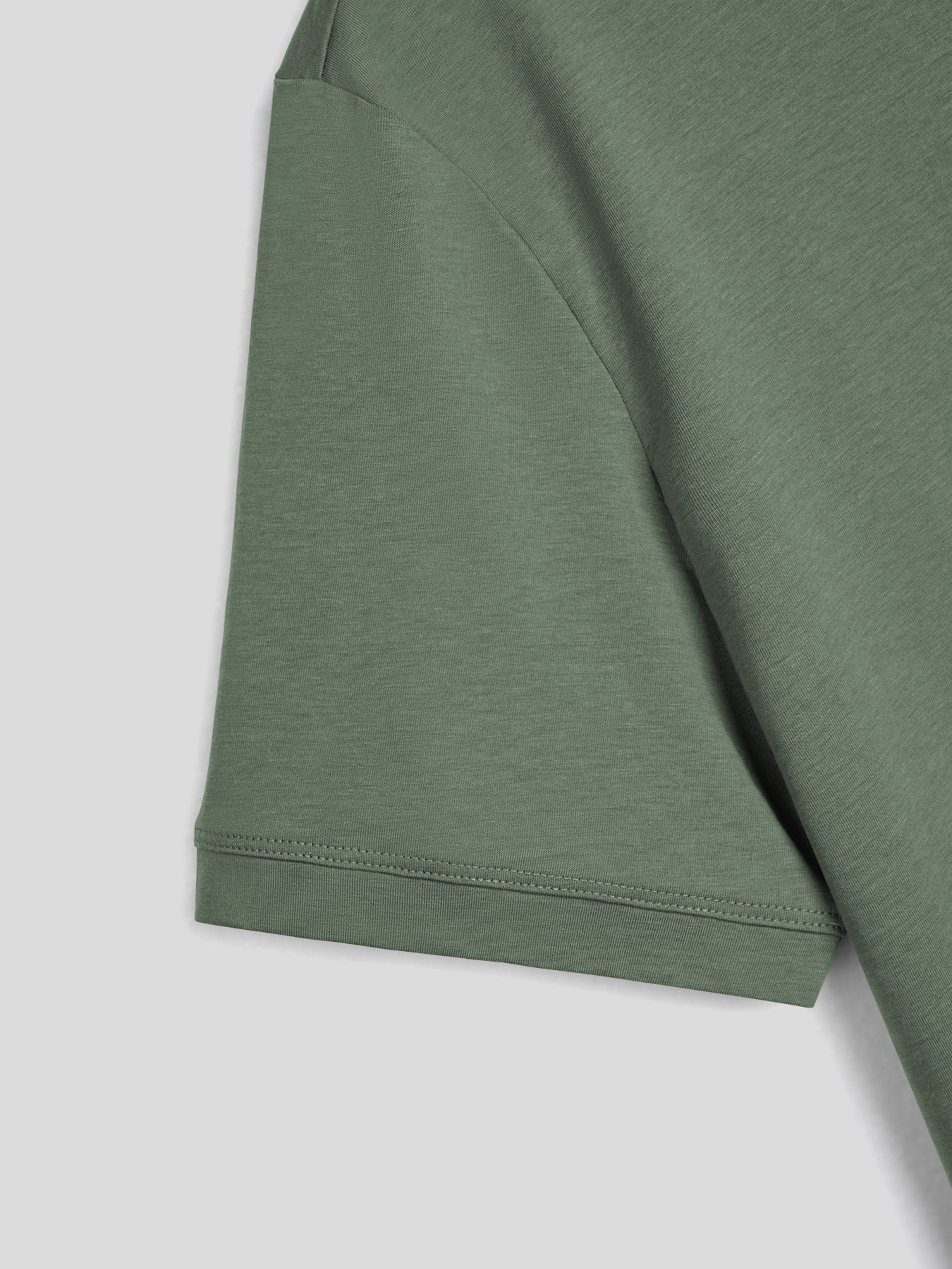StayCool 2.0 de corte entallado Curve-Hem Polo: 2024 New Style