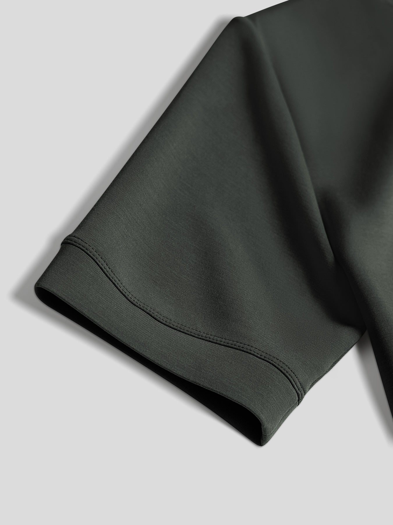Modal Blend de manga corta Tee:de corte entallado
