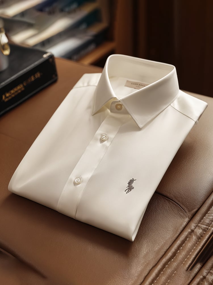 Camisa satén Luxe de manga larga con botones para hombre