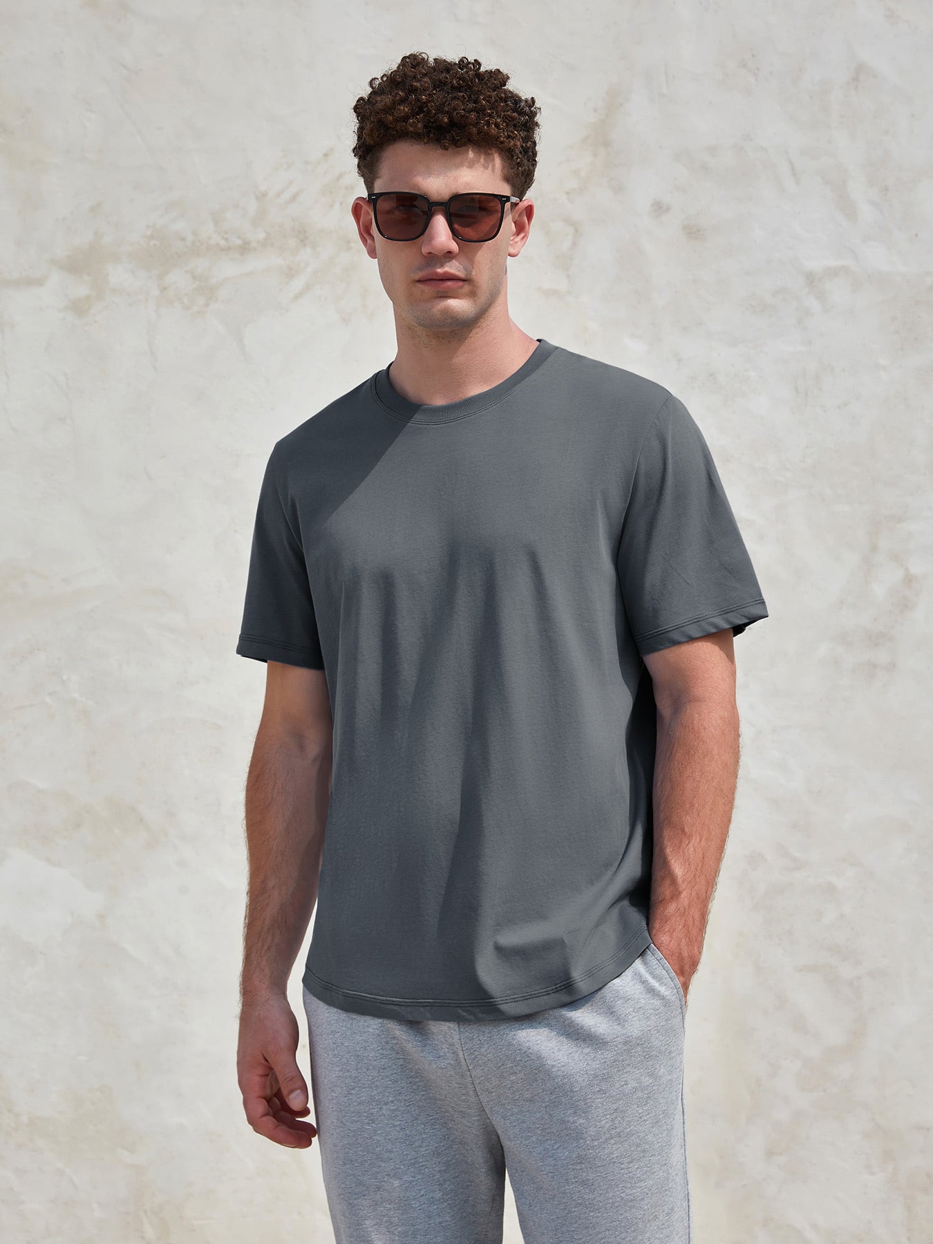 StayCool 2.0 Curve-Hem Tee: clásico Fit