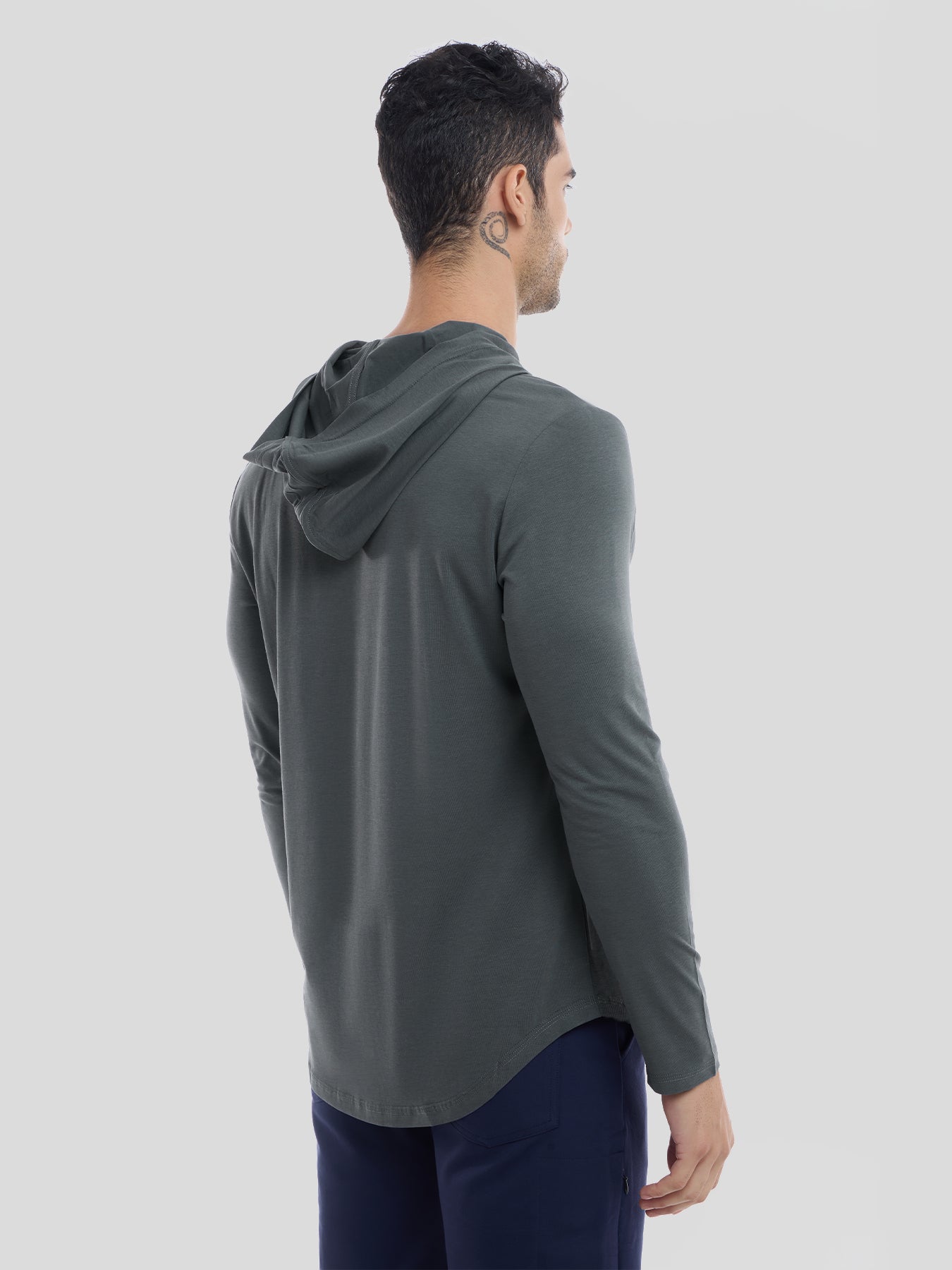 StaySmooth de manga larga Hooded Drop-Cut Tee
