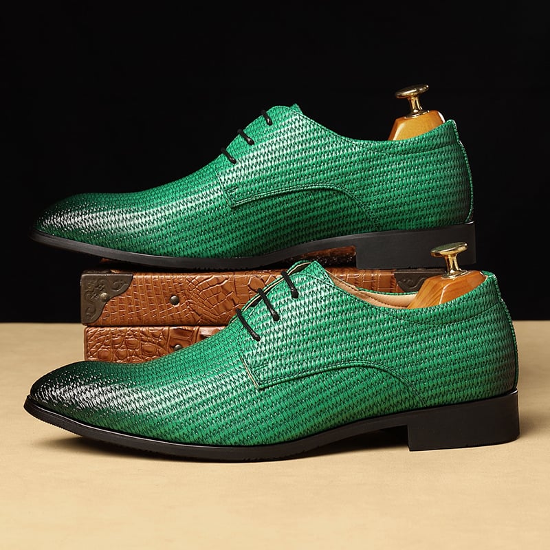 Zapatos de moda Embossed Pointed Toe Faux cuero para hombre