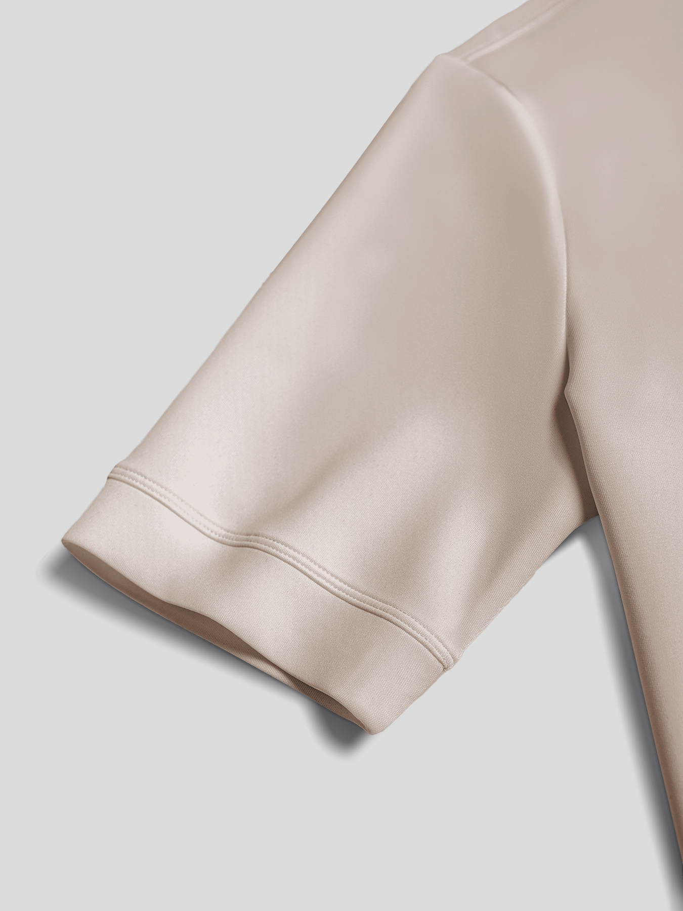 Modal Blend de manga corta Tee:de corte entallado