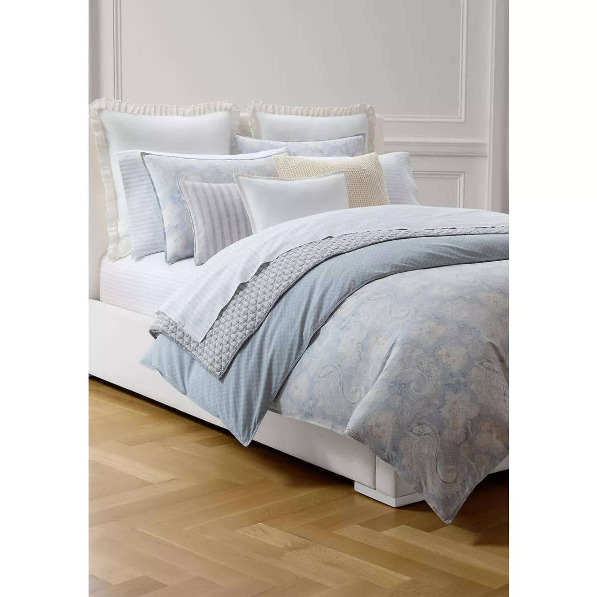 Leigh Paisley Comforter Set - 1
