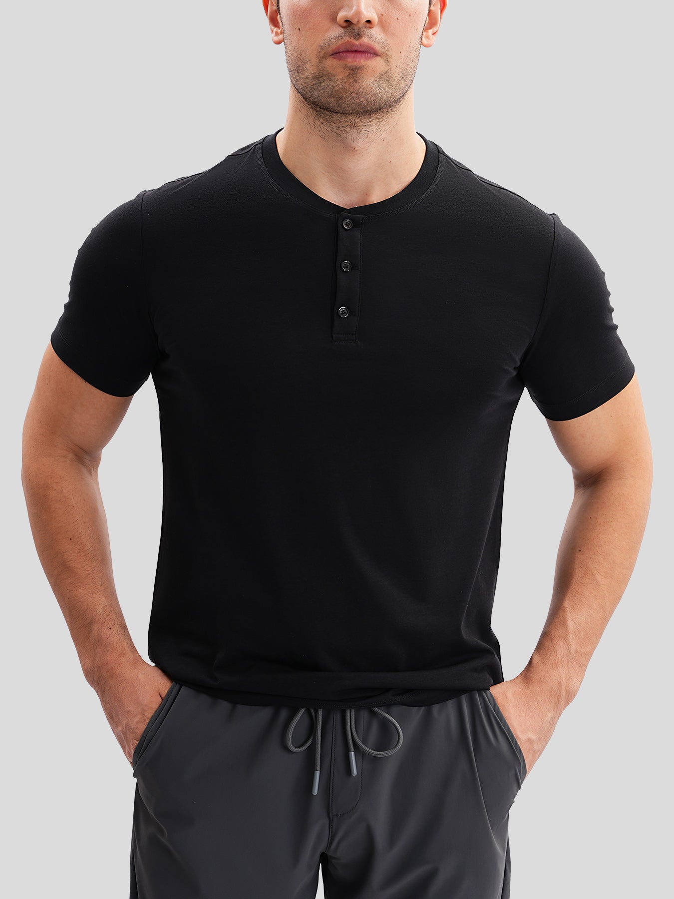 Camisa StayCool 2.0 de corte entallado Henley