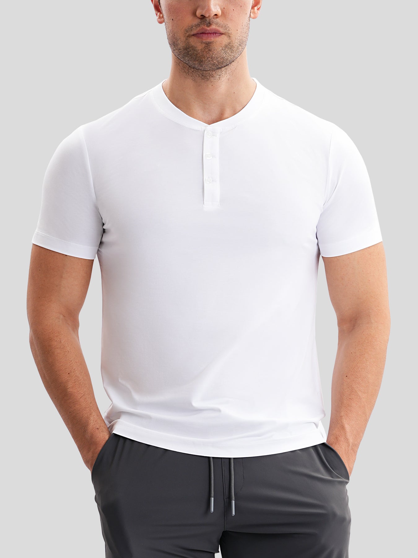 Camisa StayCool 2.0 de corte entallado Henley