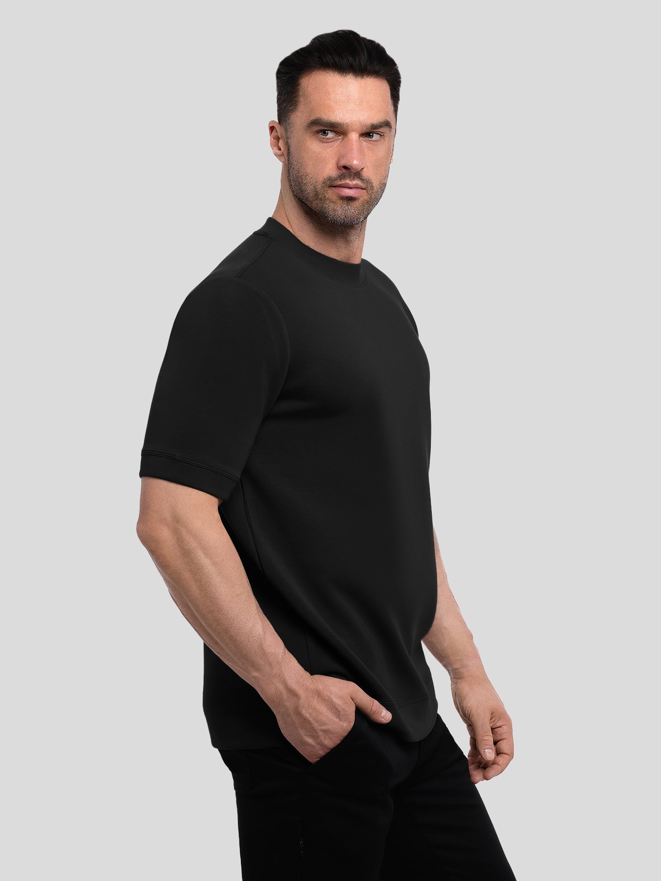 Modal Blend de manga corta Tee:de corte entallado