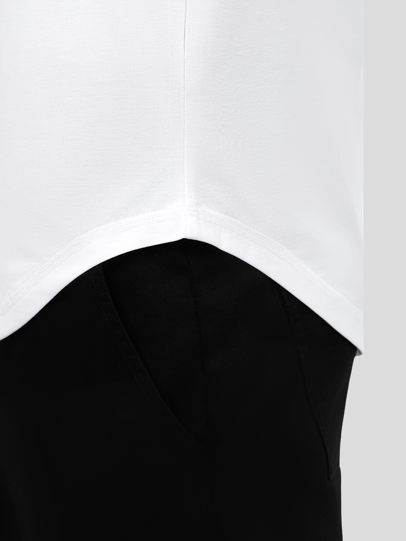 StayCool 2.0 V-neck Elongated Tee: clásico Fit