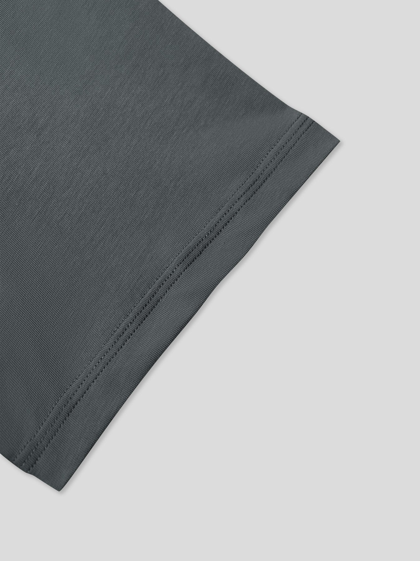 StayCool 2.0 V-neck Elongated Tee: clásico Fit