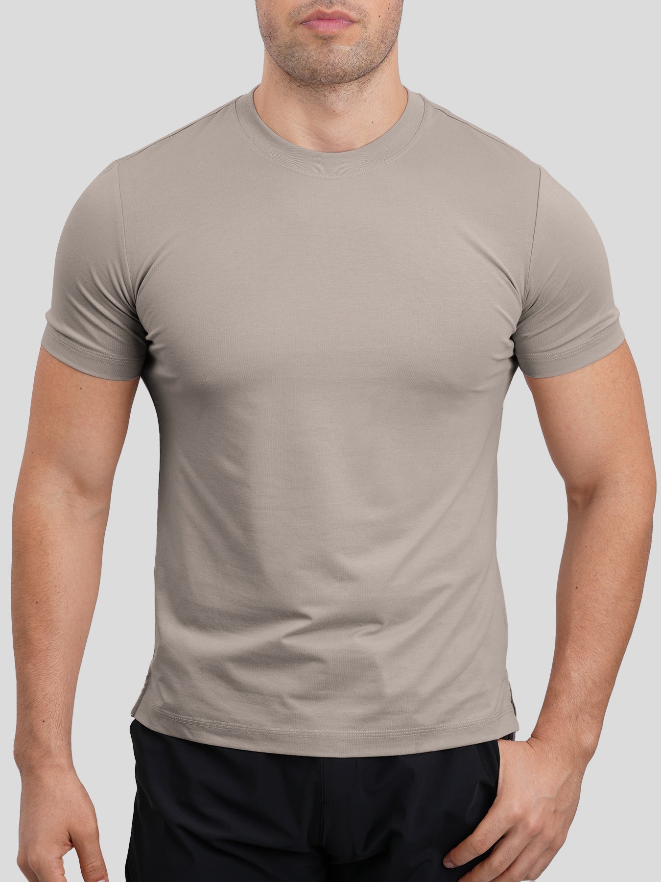 StayCool 2.0 de corte entallado Split-Hem Tee