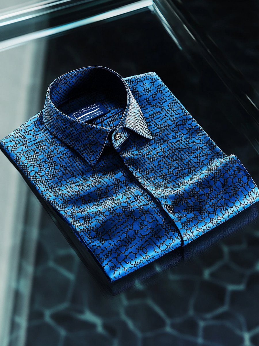 Camisa satén Luxe de manga larga con botones para hombre