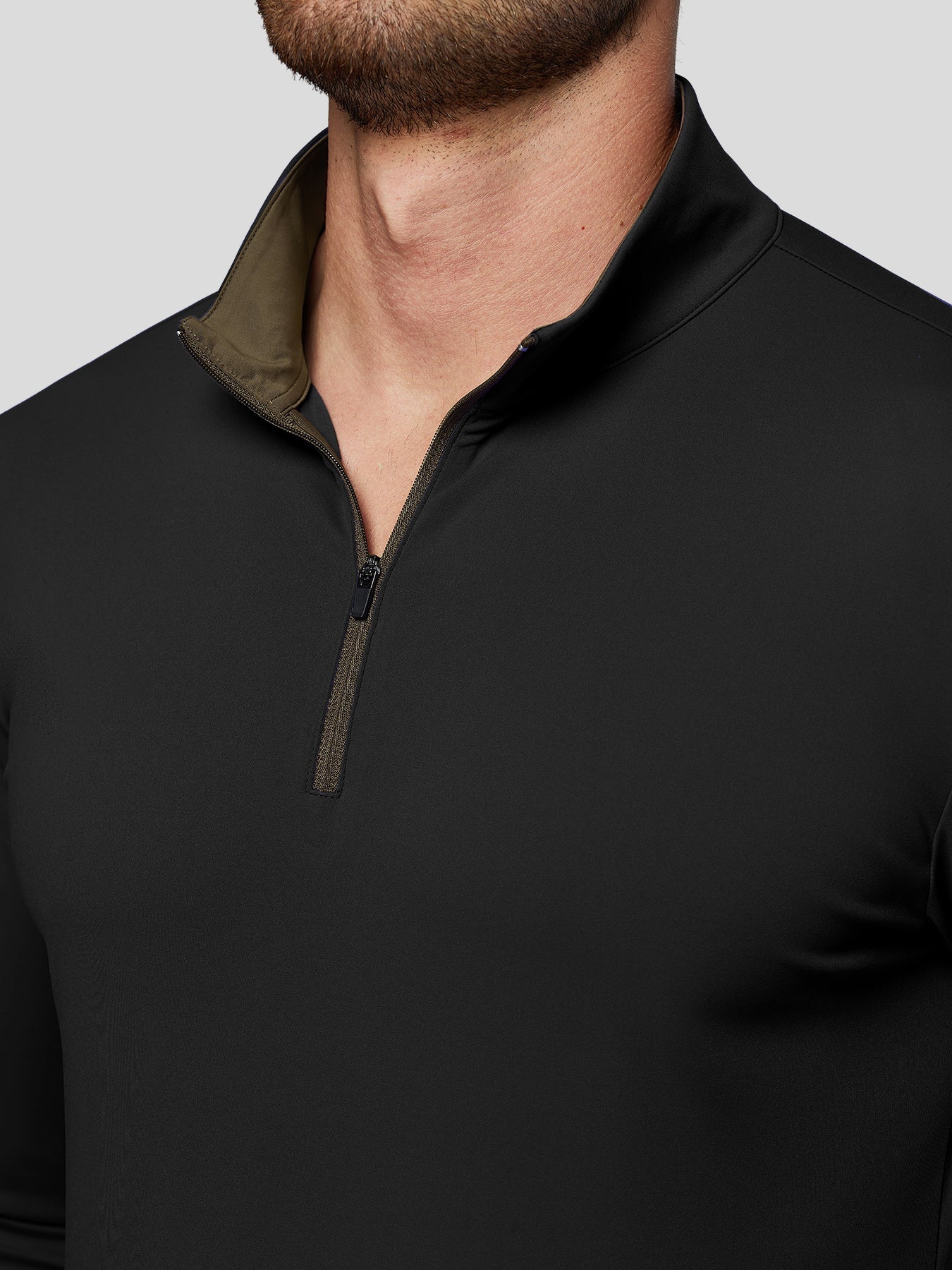 SmoothBlend de corte entallado Half Zip Mock Neck Tee: Zip Contrast Color