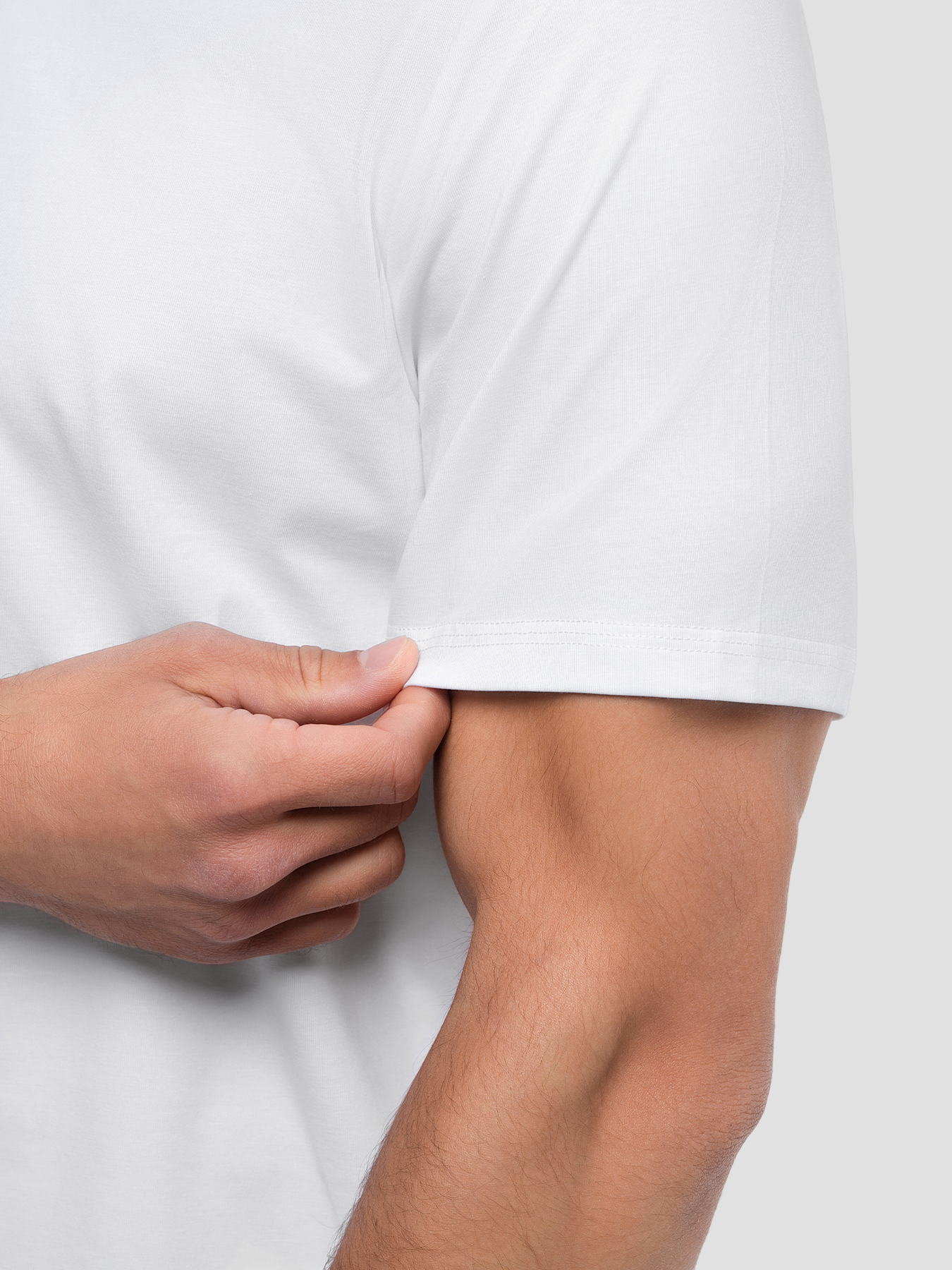 StayCool 2.0 V-neck Elongated Tee: clásico Fit