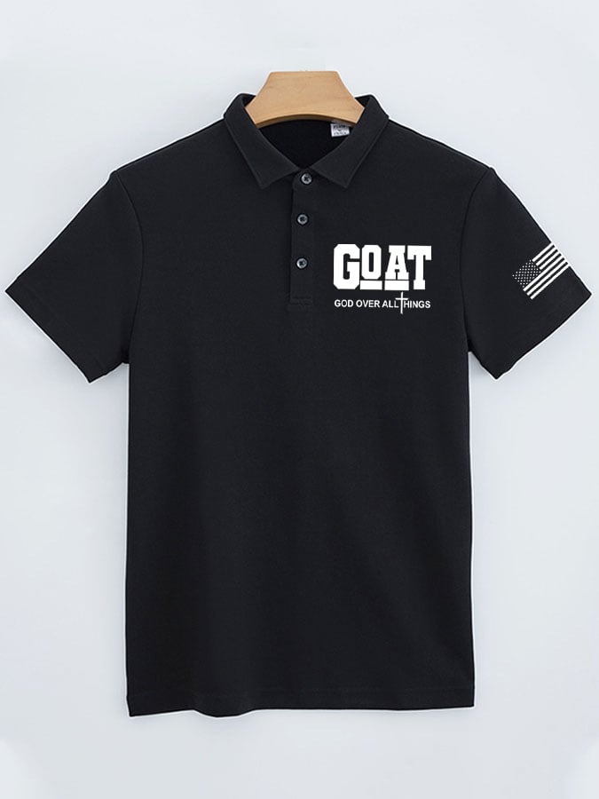 Camisa polo retro Faith "Goat God Over All Things" Design estampado para hombre
