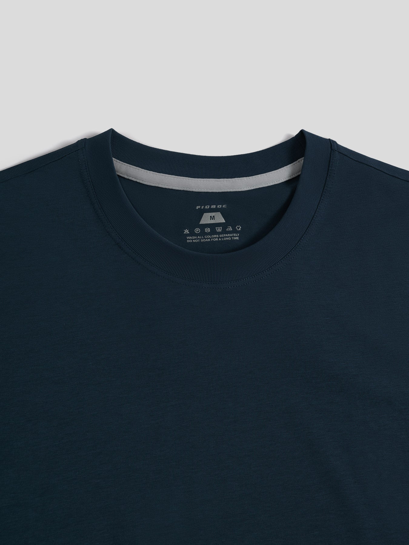 StayCool 2.0 de corte entallado Split-Hem Tee