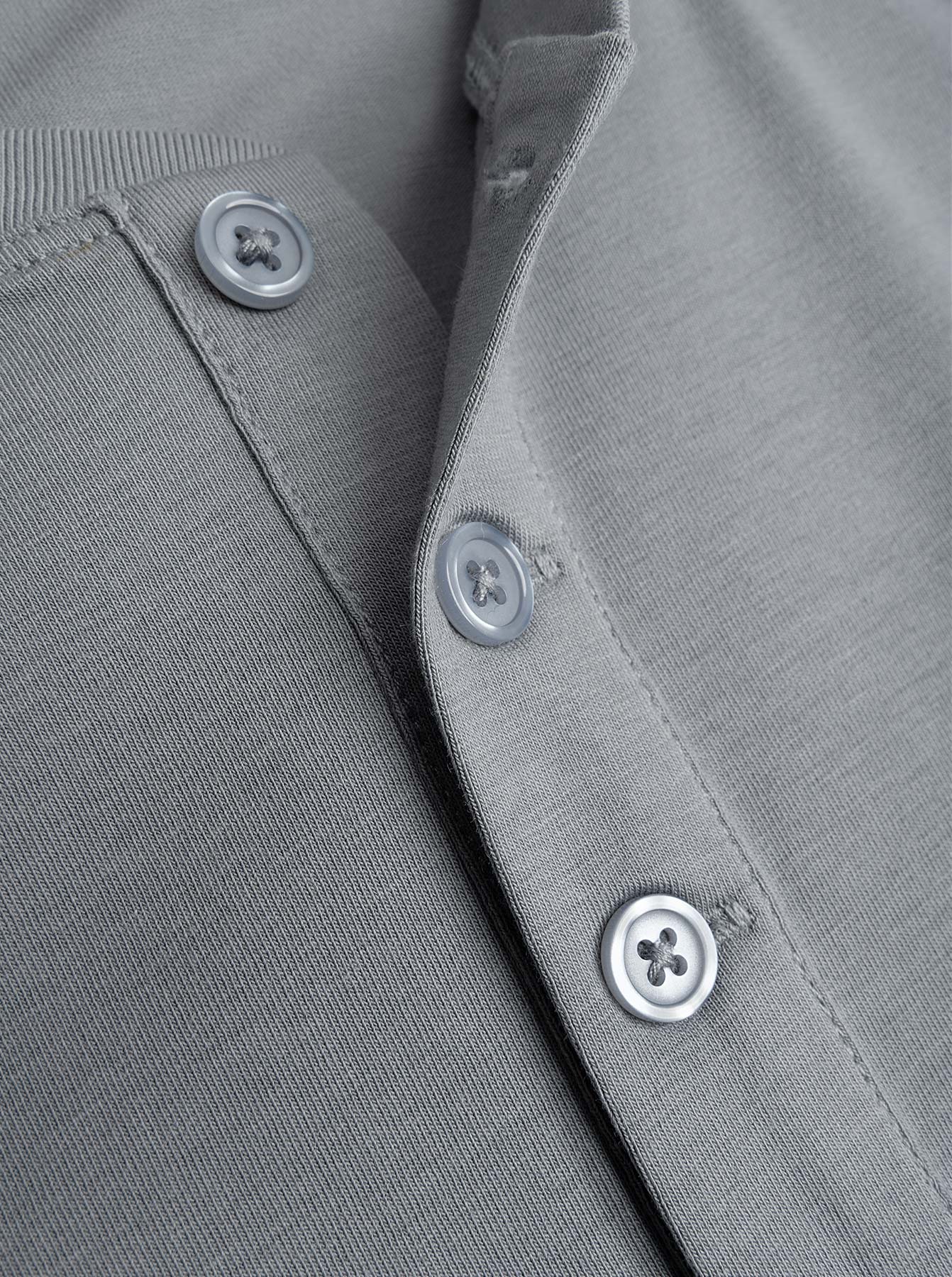Camisa StayCool 2.0 de corte entallado Henley