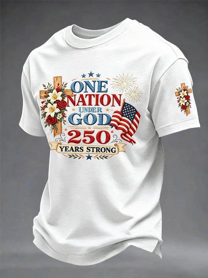 Camiseta America 250 Years Strong One Nation Under God estampado para hombre