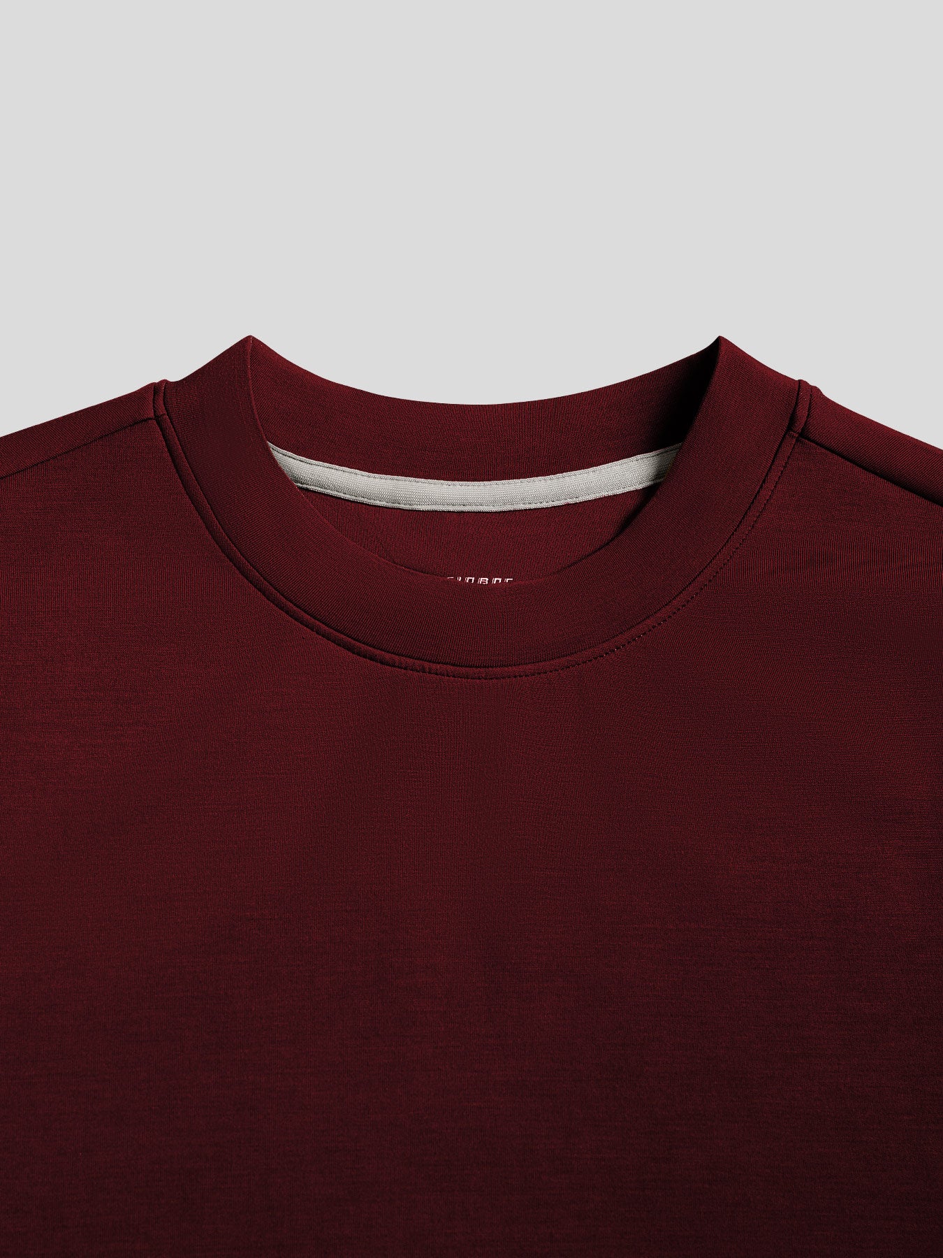 Modal Blend Elbow Patch de manga larga Tee:de corte entallado
