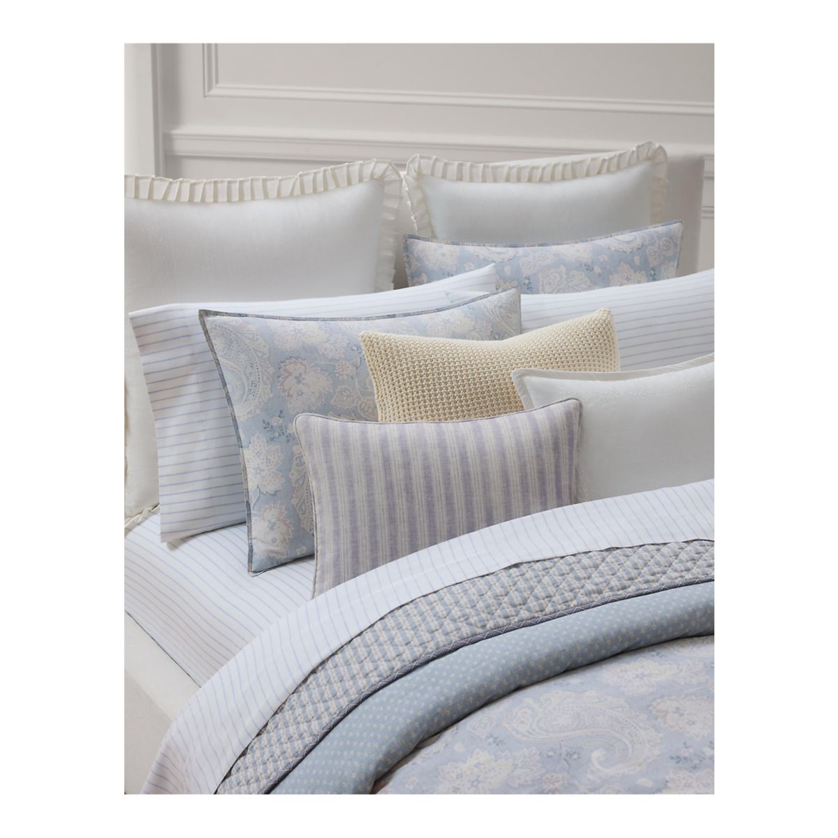 Leigh Paisley Queen Duvet Cover Set - 3