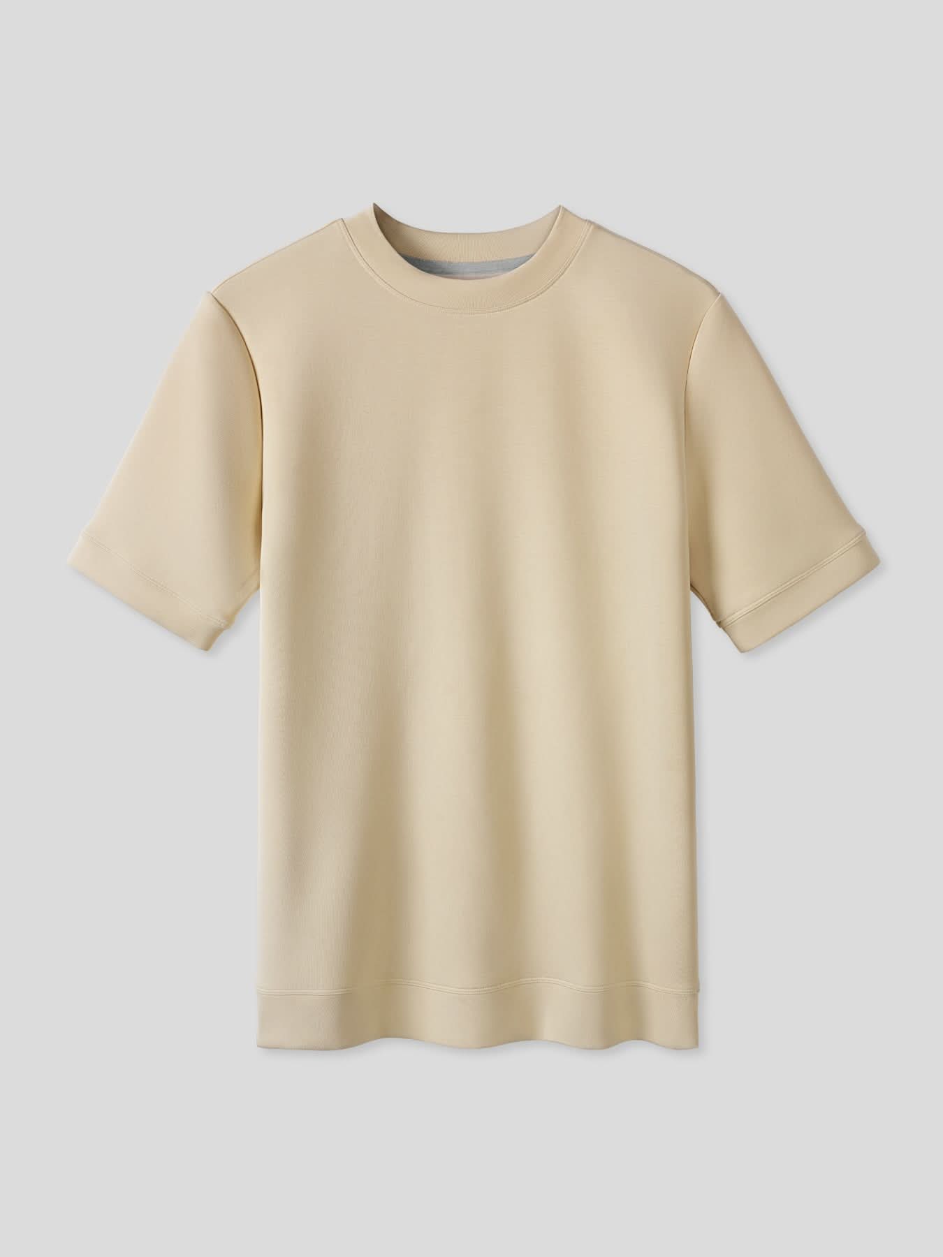 Modal Blend de manga corta Tee:de corte entallado