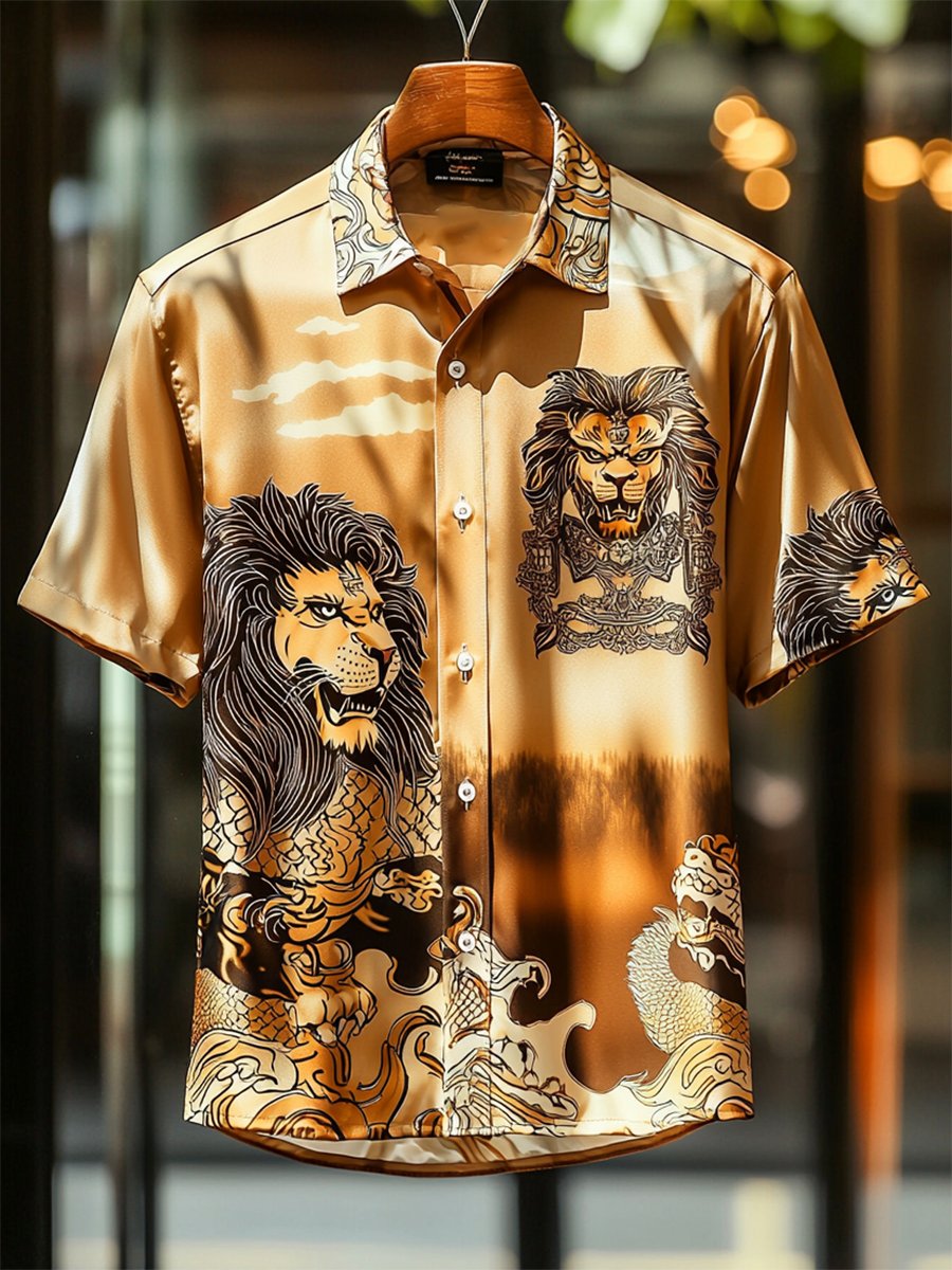 Camisa satén Luxe Lion estampado de manga corta Button para hombre