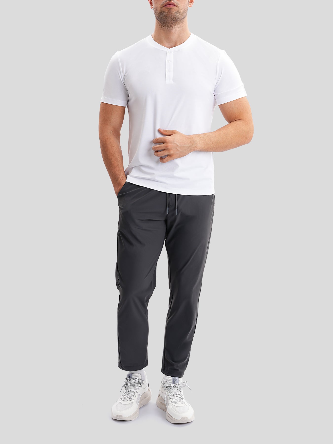 Camisa StayCool 2.0 de corte entallado Henley