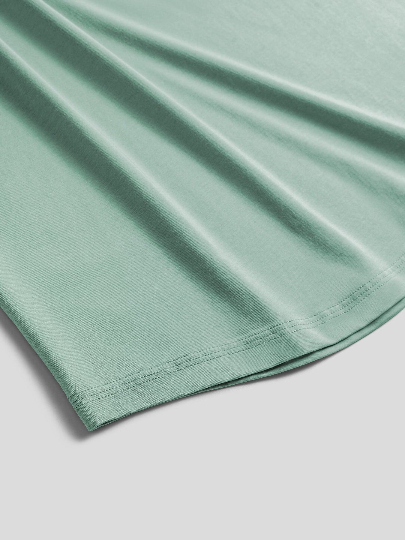 StayCool 2.0 clásico Fit Curve-Hem Tee: 2024 New Colors