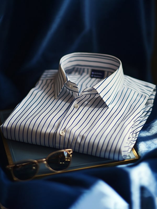 Camisa satén de lujo vintage a rayas de manga corta para hombre