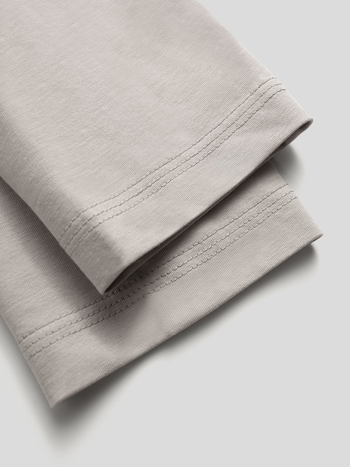 StaySmooth de corte entallado de manga larga Curve Hem Tee: 2024 New Colors