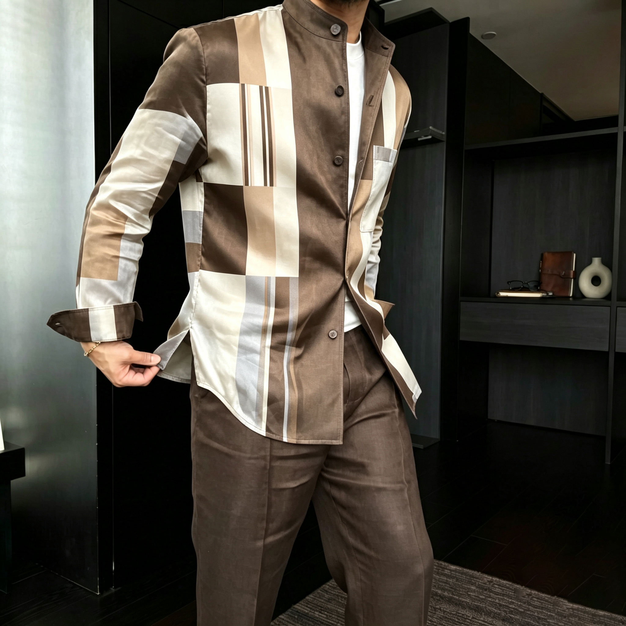 Conjunto de dos piezas casual Multi-en bloques de color-estampado Stand-Collar de manga larga camisa and pantalón para hombre