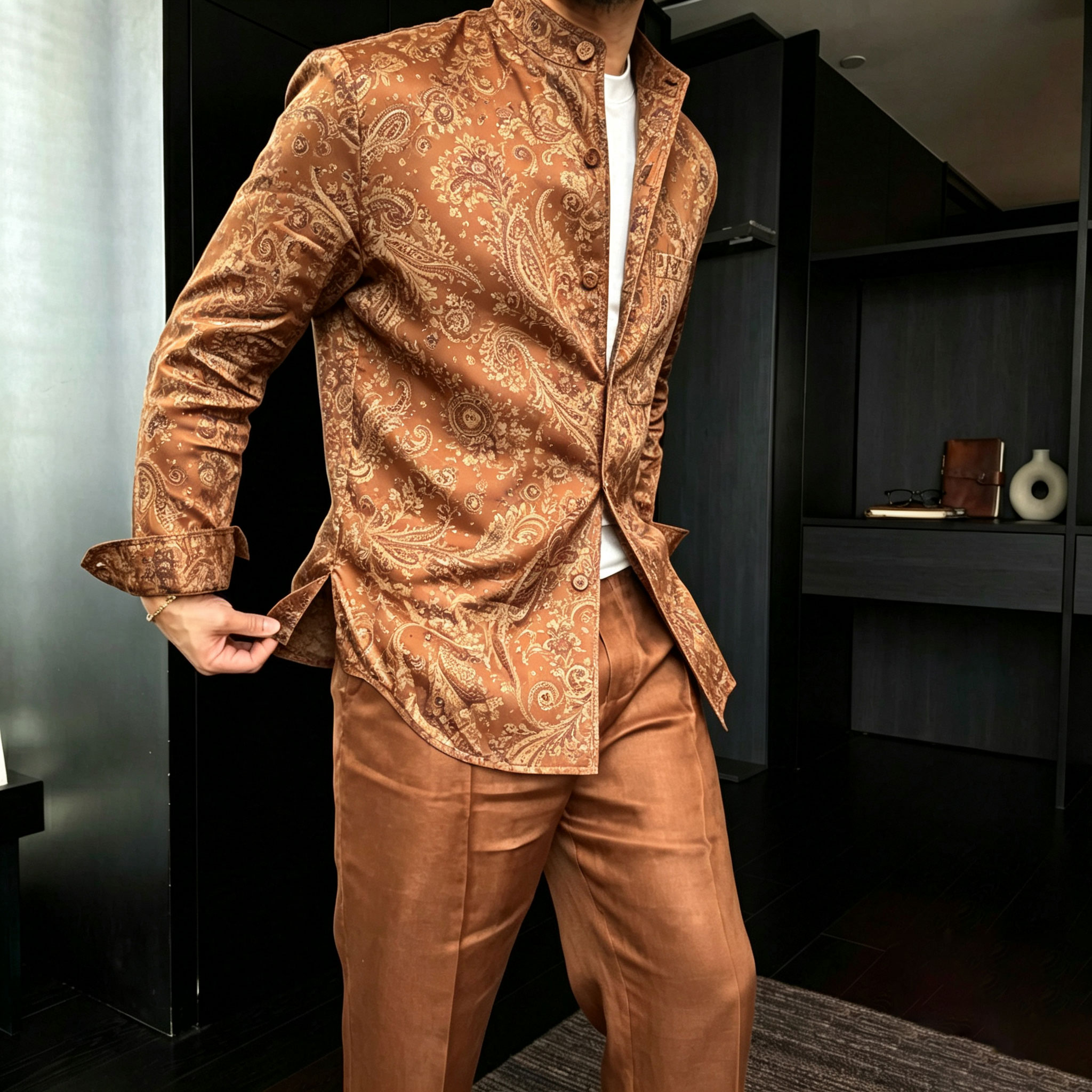 Conjunto de dos piezas casual Paisley-estampado Stand-Collar de manga larga camisa and pantalón para hombre