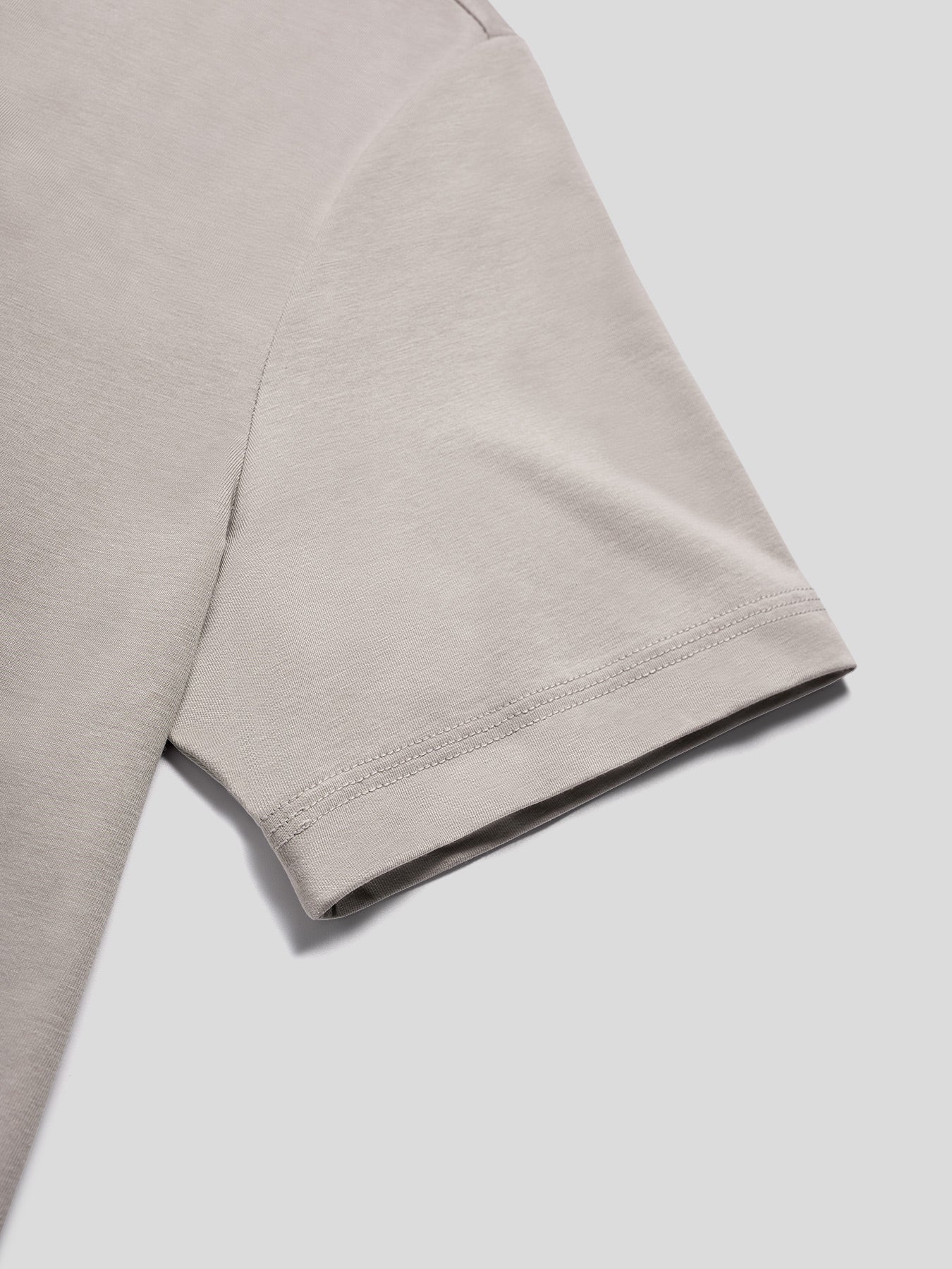 StayCool 2.0 de corte entallado Split-Hem Tee