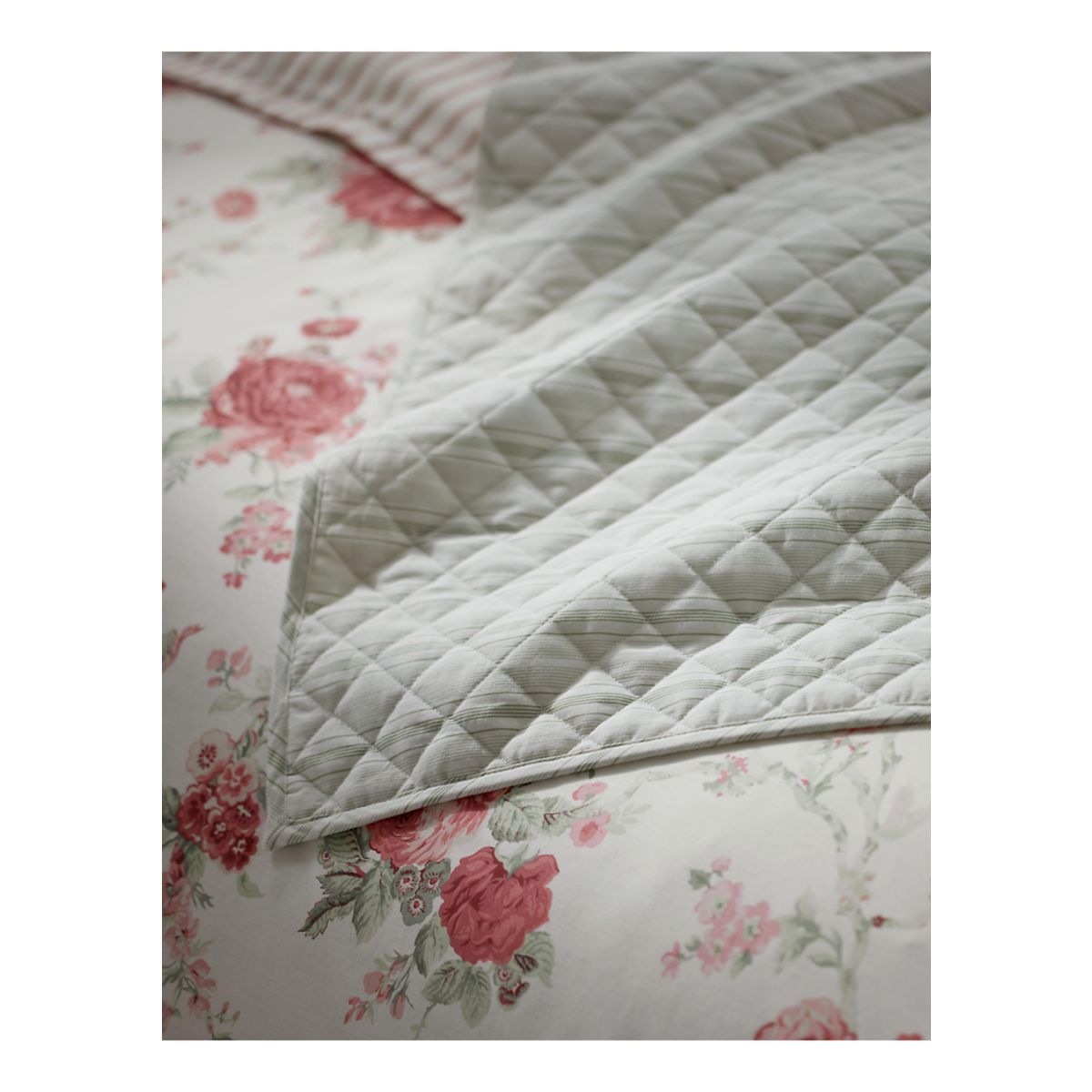 Maren Cotton Diamond-Stitch Quilt - 3