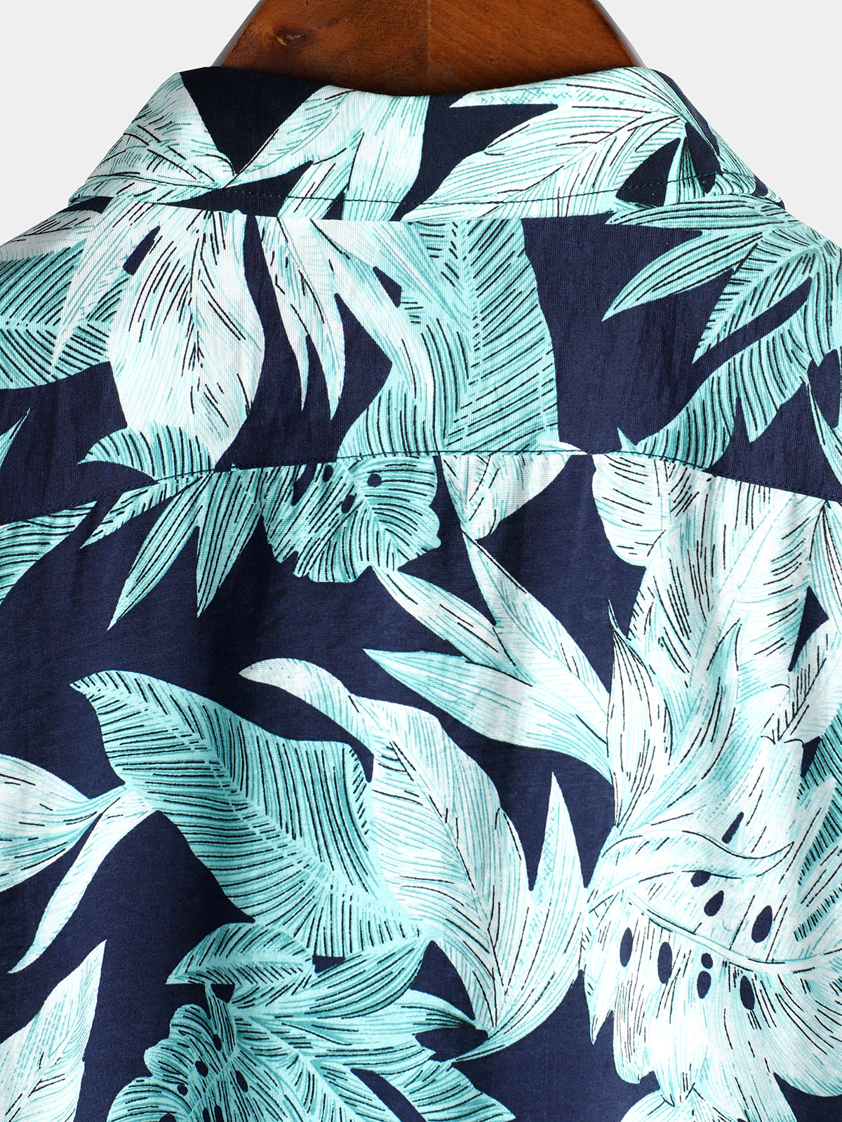 Camisa Tropical Leaf estampado Pocket de manga corta para hombre