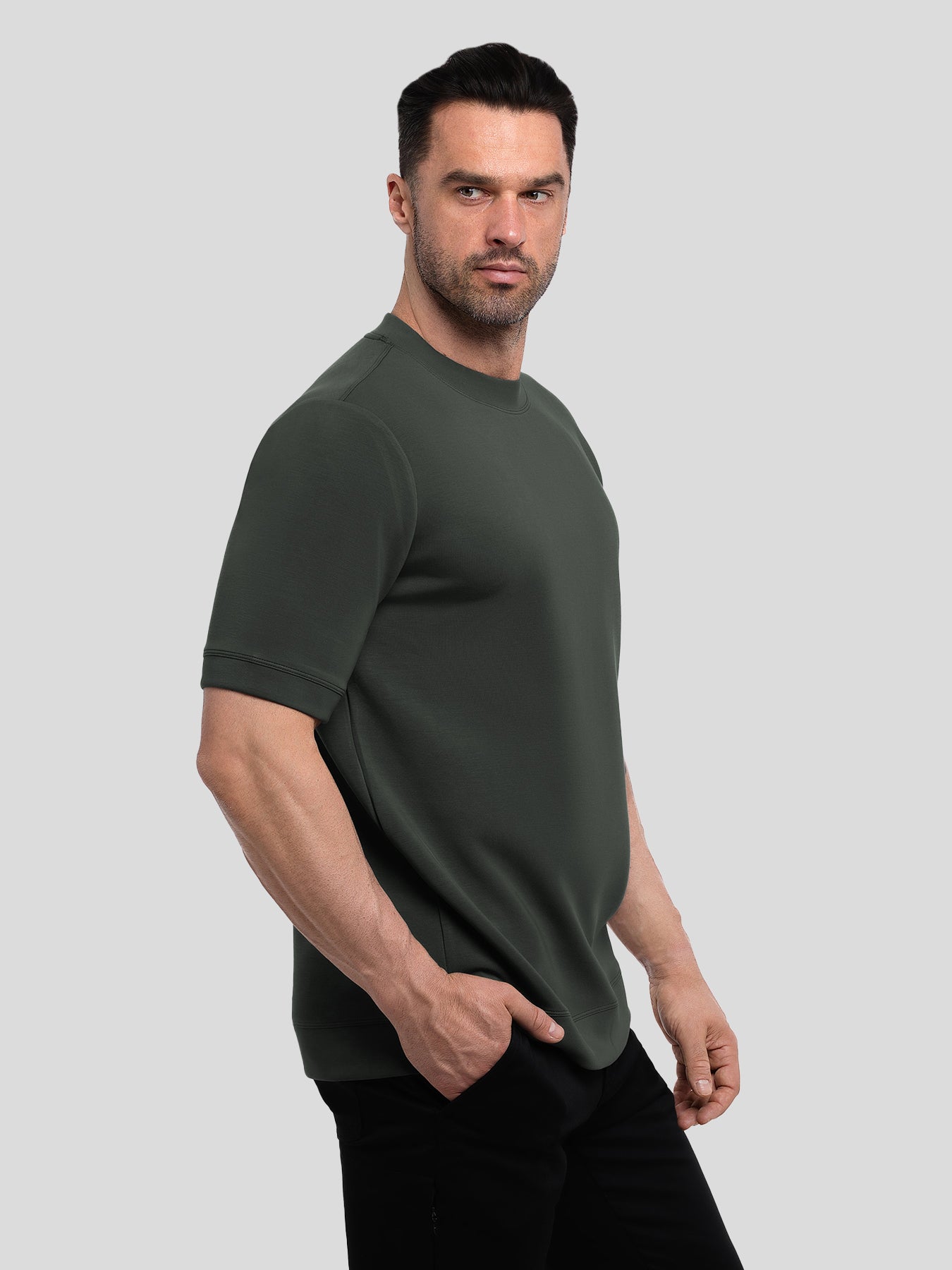 Modal Blend de manga corta Tee:de corte entallado
