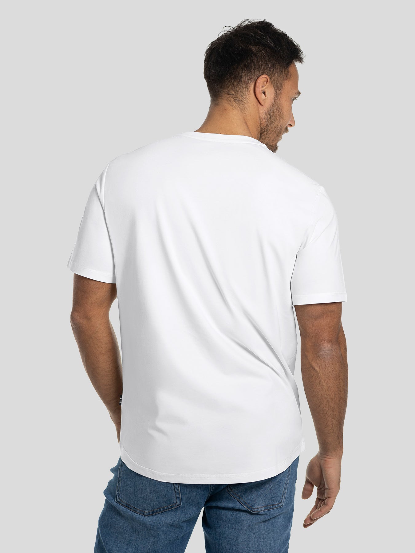 StayCool 2.0 V-neck Curve-Hem Tee: clásico Fit