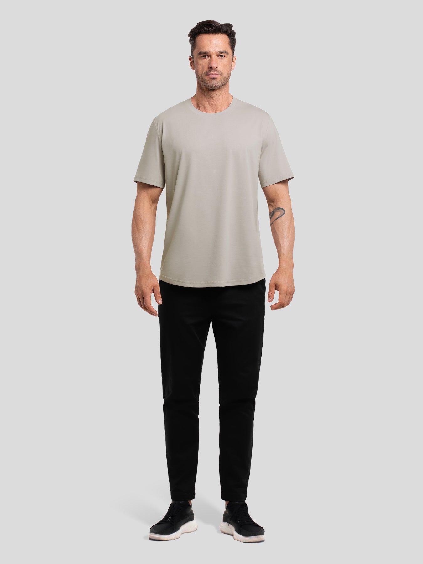 StayCool 2.0 clásico Fit Curve-Hem Tee: 2024 New Colors