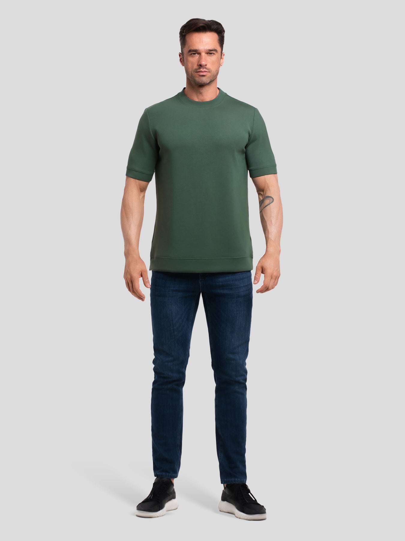 Modal Blend de manga corta Tee:de corte entallado