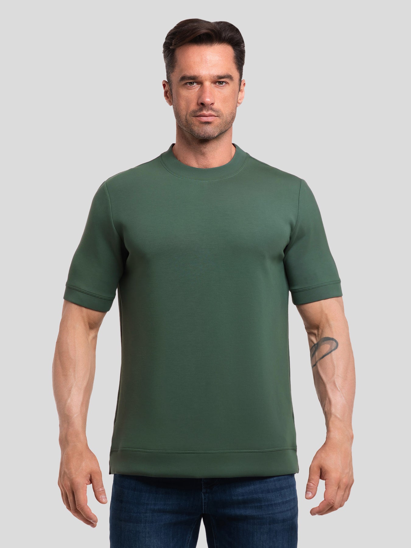 Modal Blend de manga corta Tee:de corte entallado