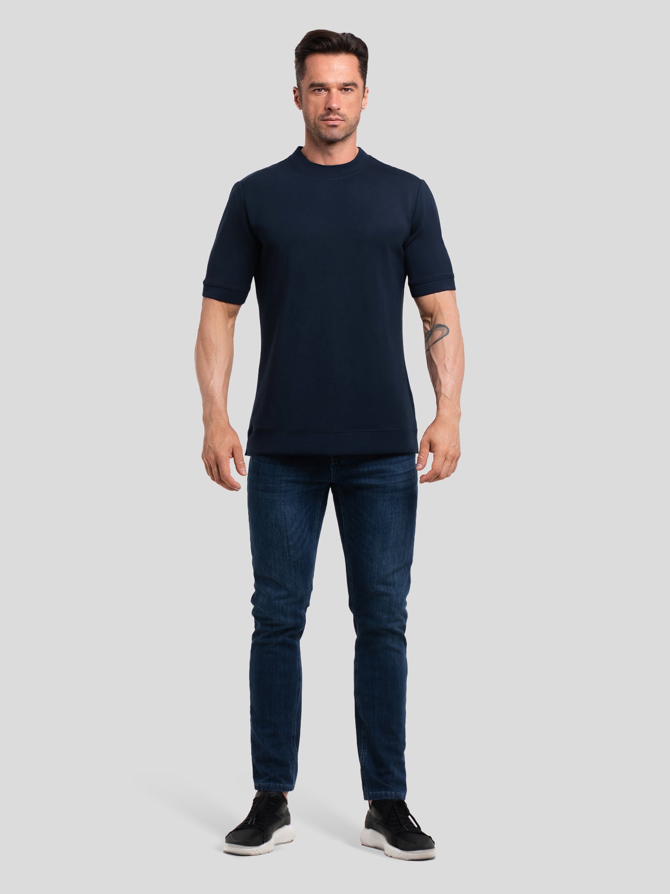 Modal Blend de manga corta Tee:de corte entallado