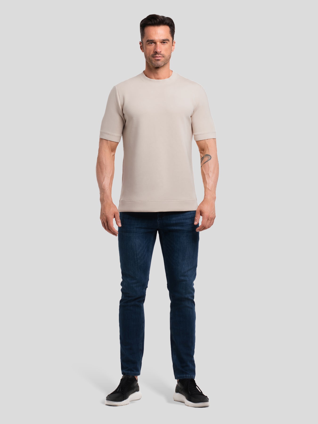 Modal Blend de manga corta Tee:de corte entallado