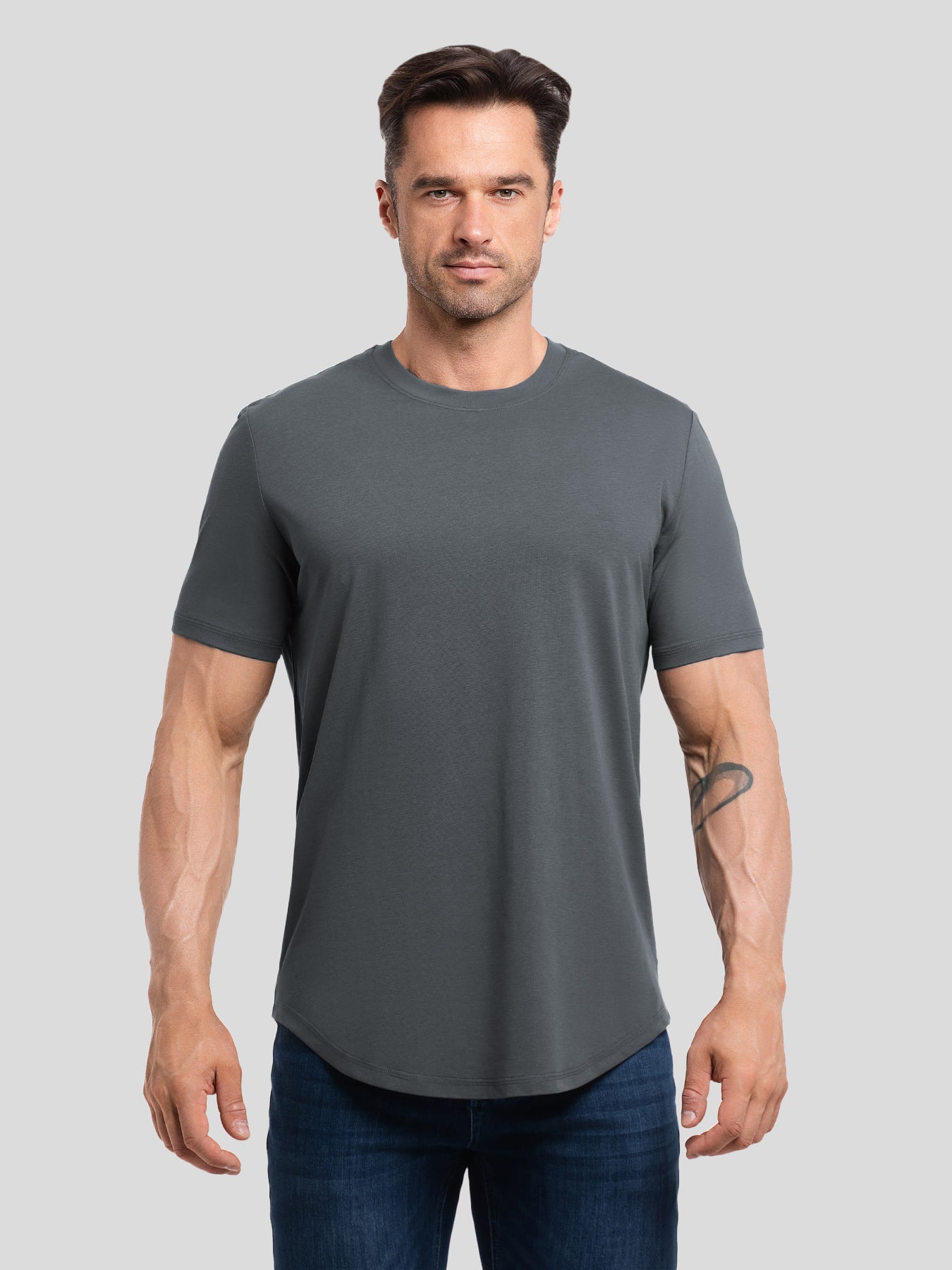 StayCool 2.0 Elongated Tee:de corte entallado