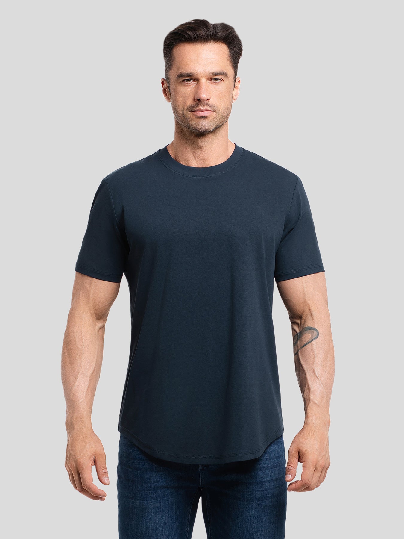 StayCool 2.0 Elongated Tee:de corte entallado