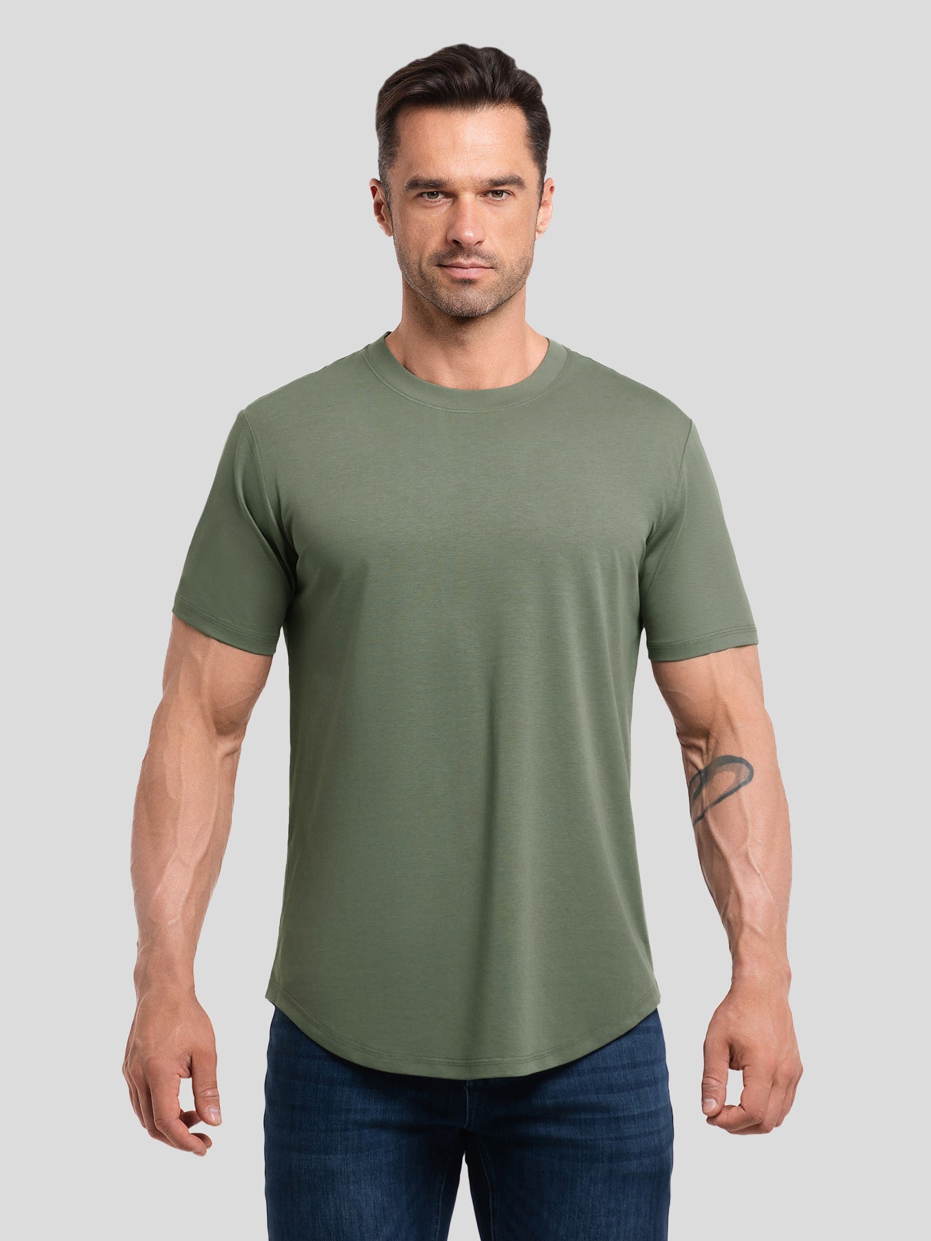 StayCool 2.0 Elongated Tee:de corte entallado