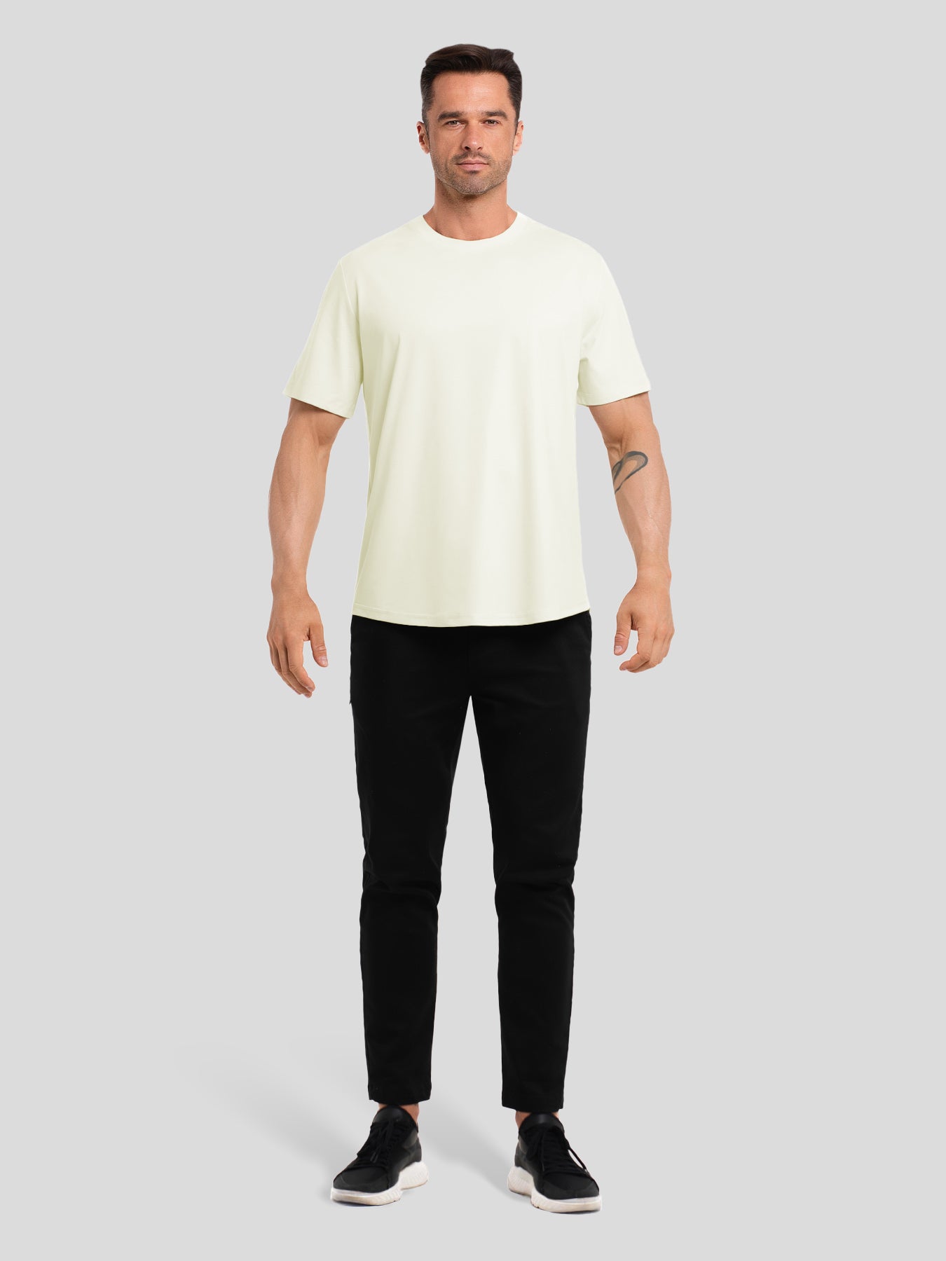 StayCool 2.0 clásico Fit Curve-Hem Tee: 2024 New Colors