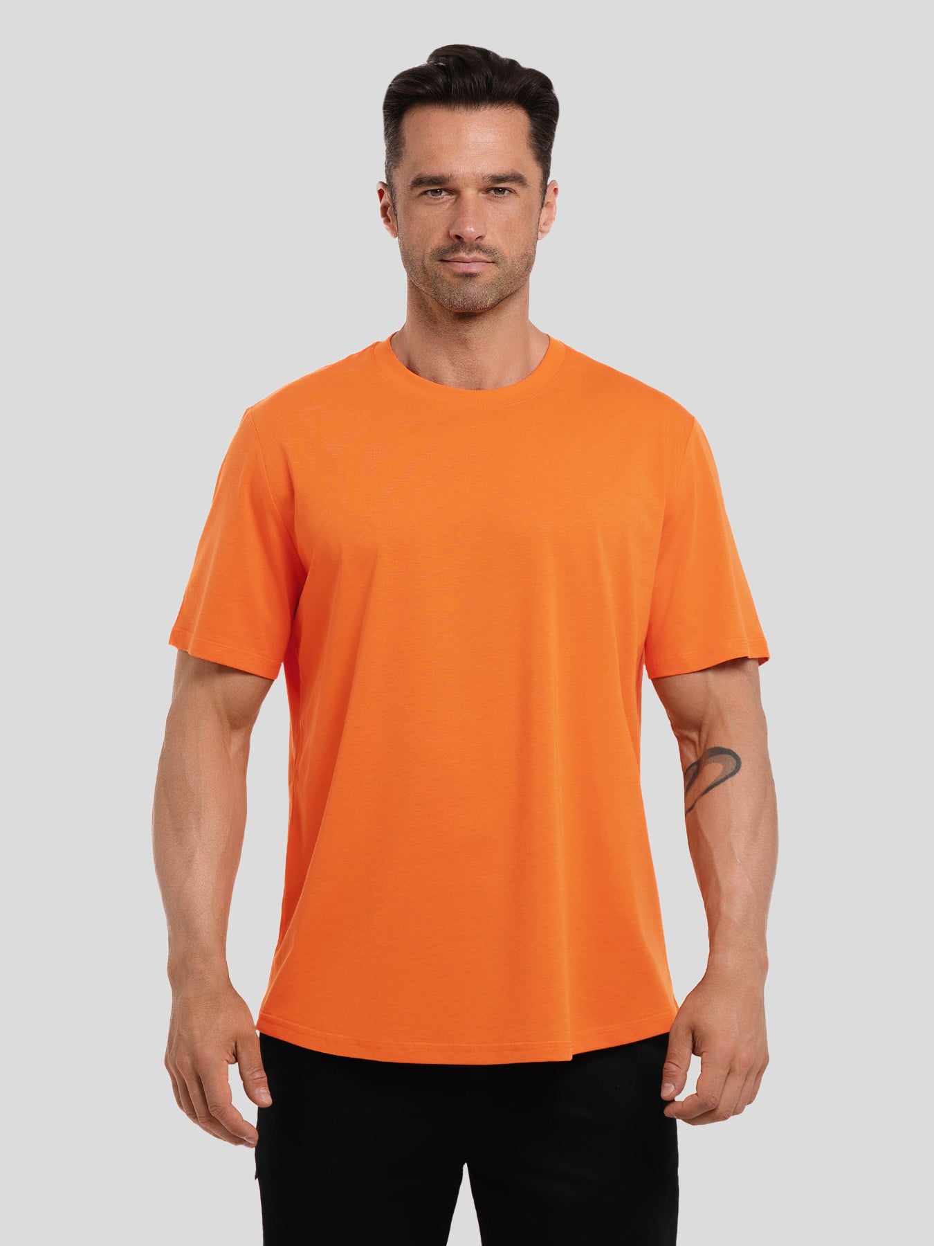 StayCool 2.0 clásico Fit Curve-Hem Tee: 2024 New Colors