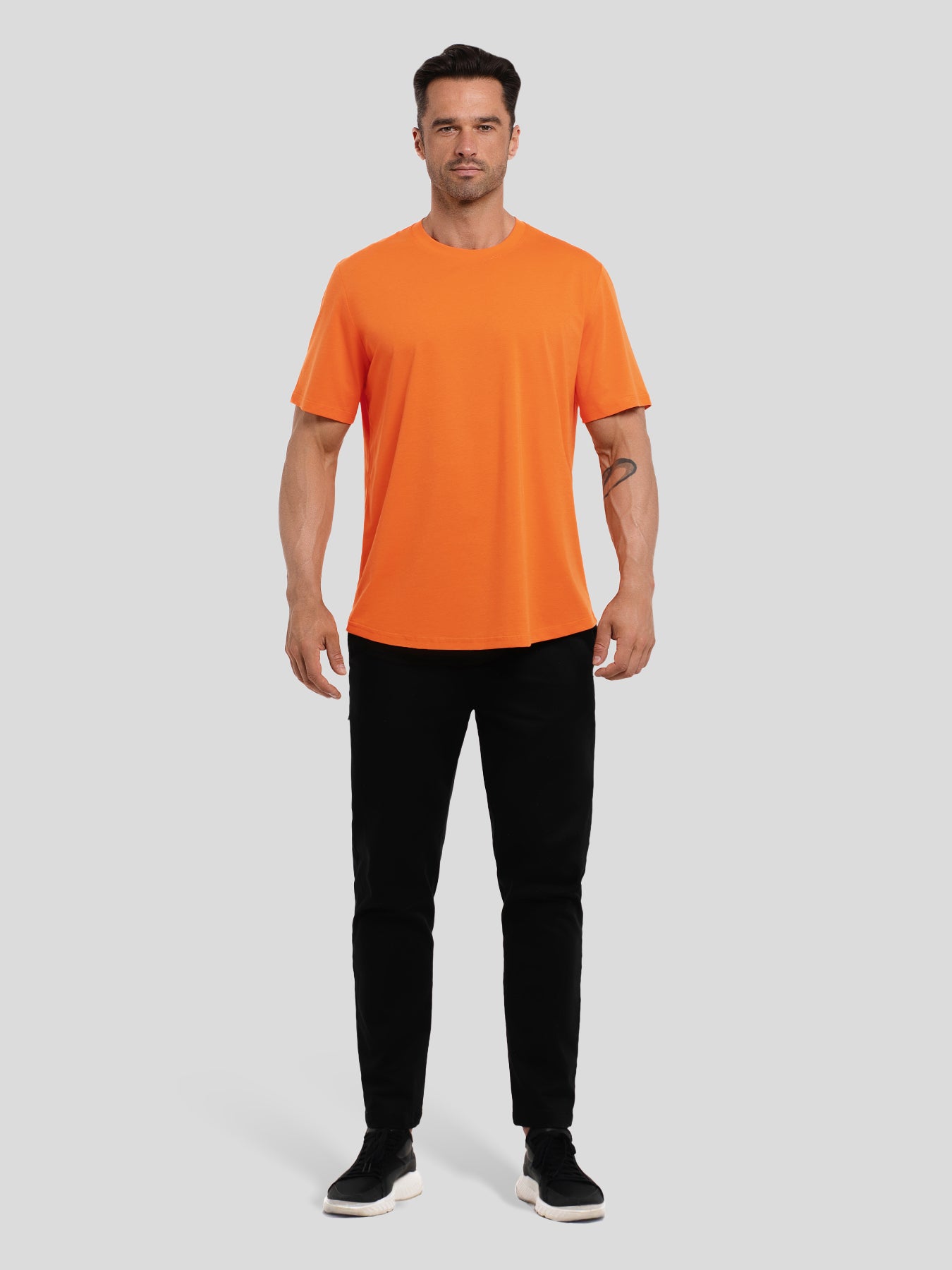 StayCool 2.0 clásico Fit Curve-Hem Tee: 2024 New Colors