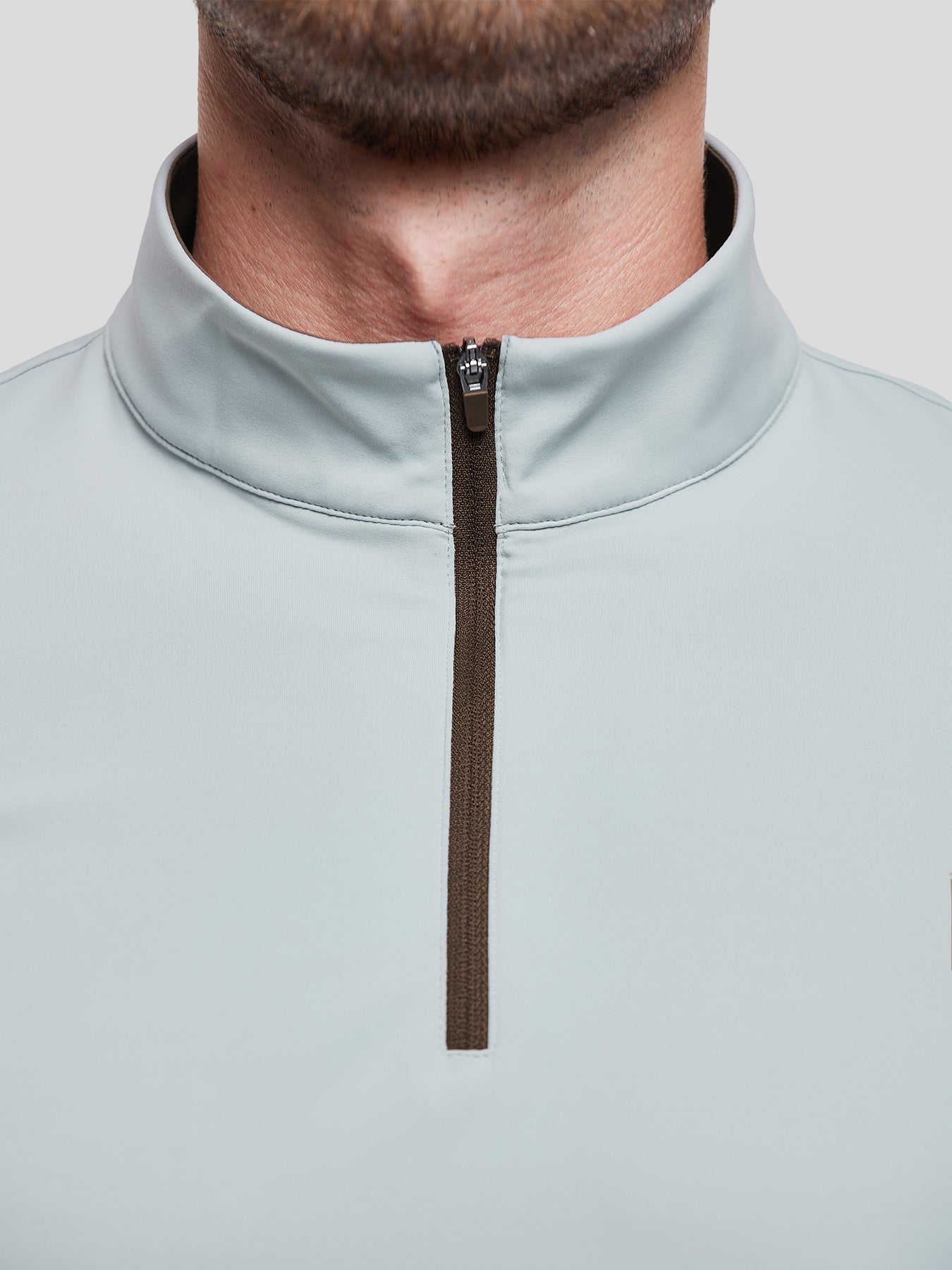 SmoothBlend Half Zip Mock Neck de manga corta Tee