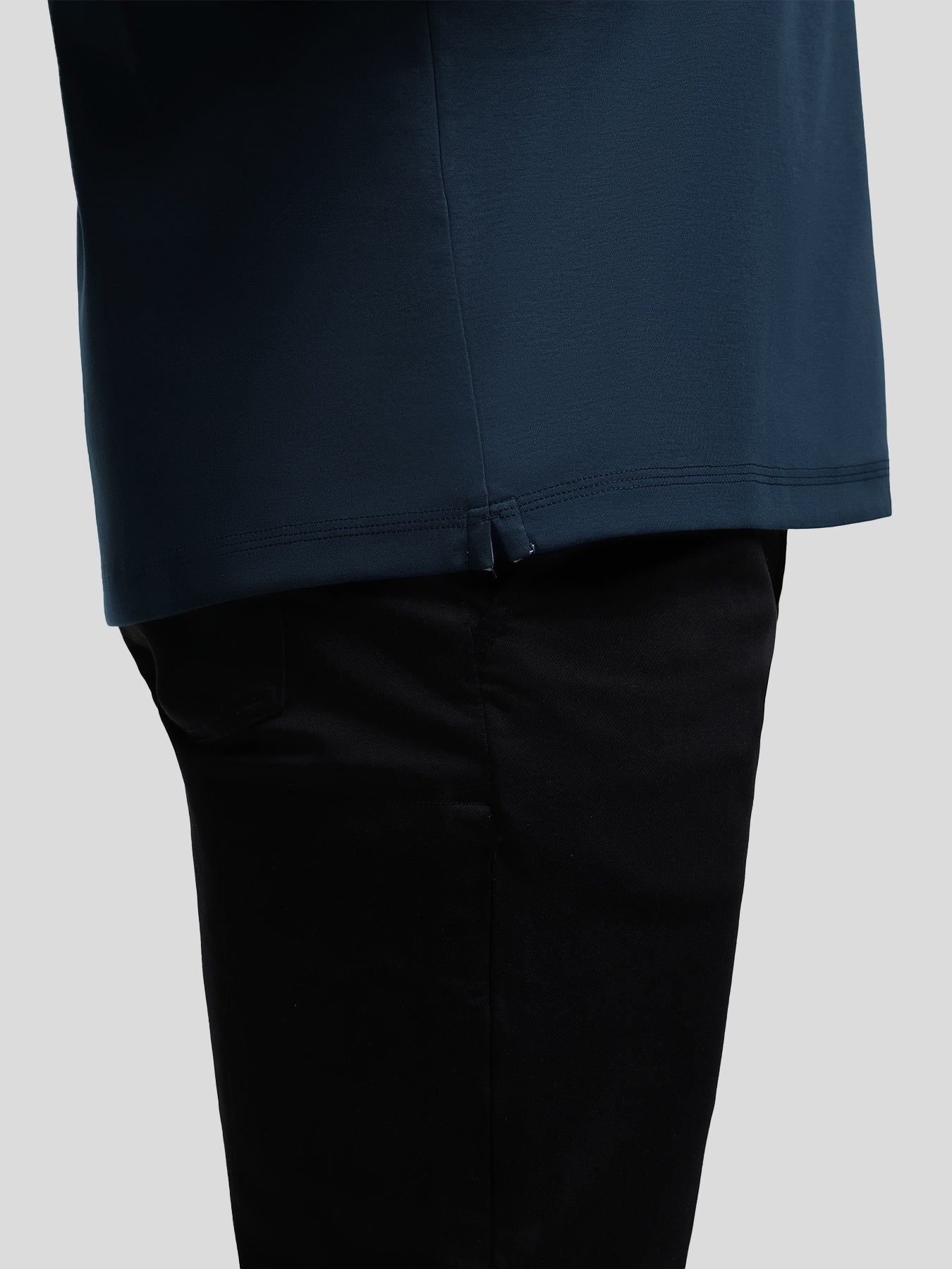 CloudWear 2.0 Split-Hem de manga larga Tee: de corte entallado