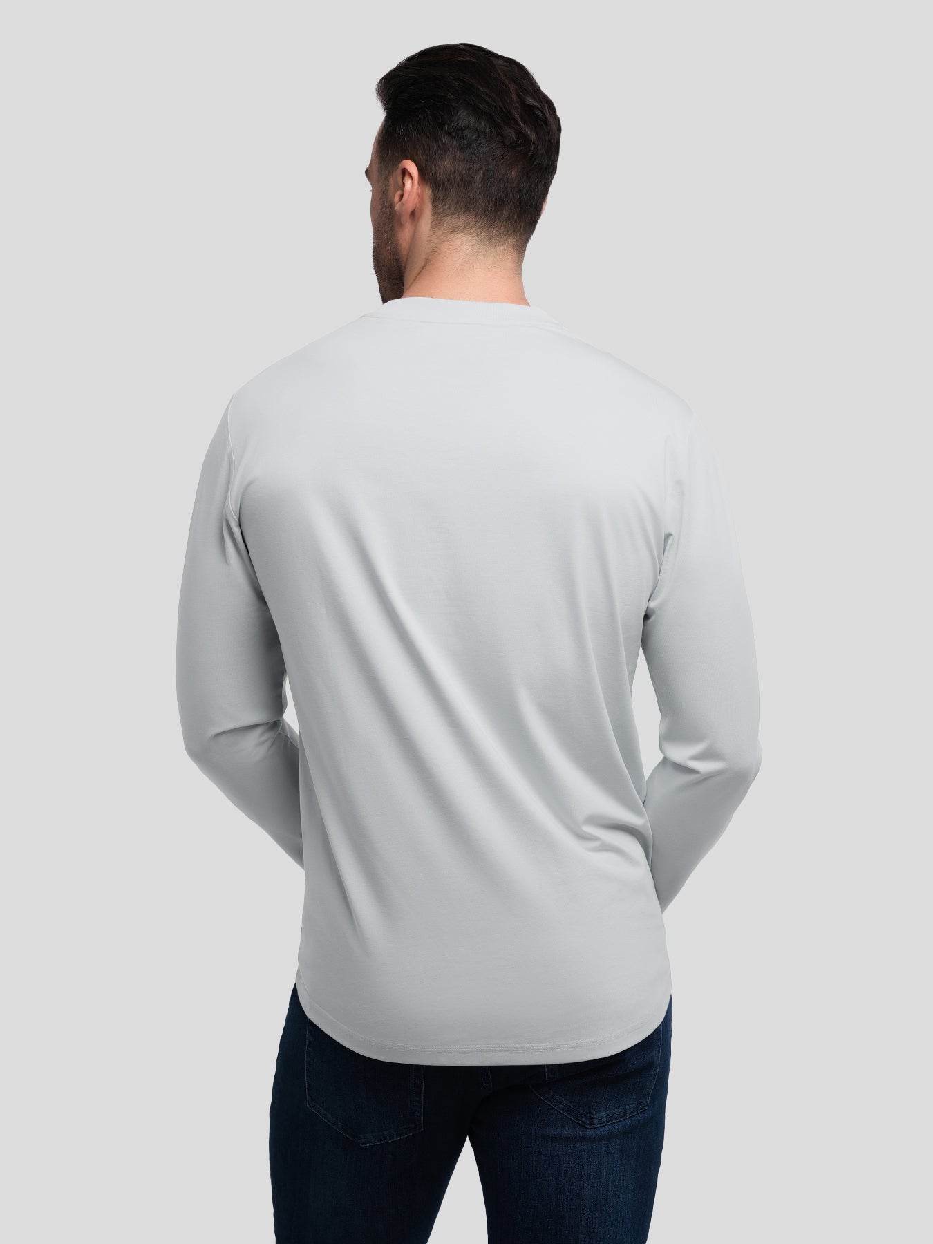 StaySmooth de corte entallado de manga larga Curve Hem Tee: 2024 New Colors